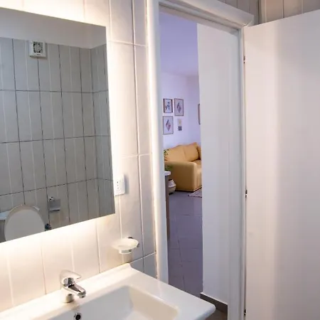 Lulu - Sunflower Apartment *